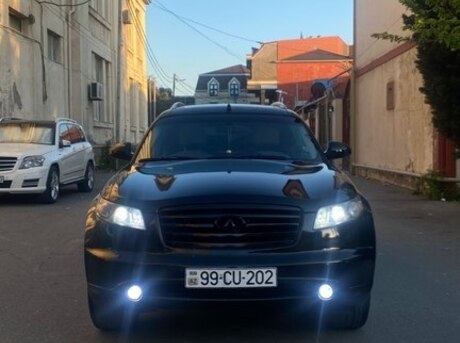 Infiniti FX35