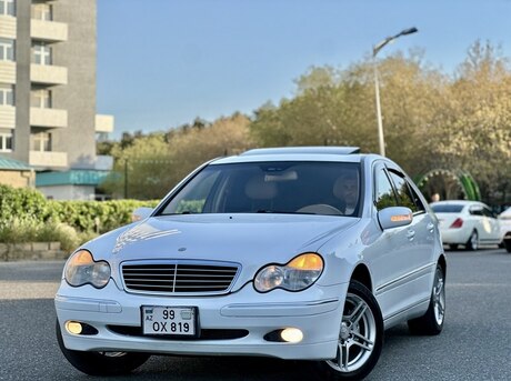 Mercedes C 240