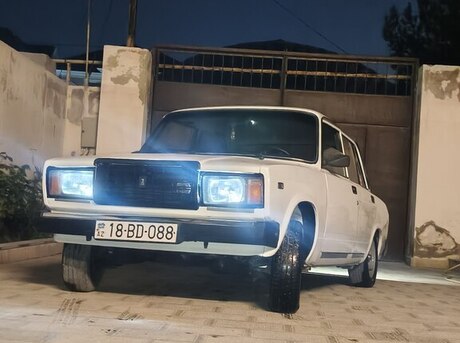 LADA (VAZ) 2107