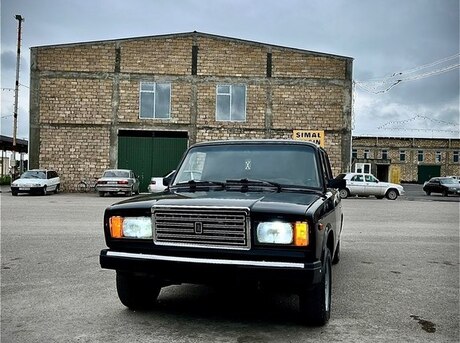LADA (VAZ) 2107