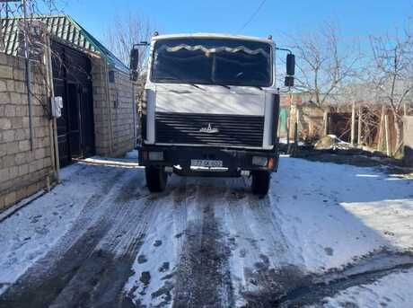 MAZ 5334
