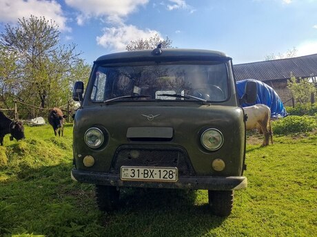 UAZ 3303
