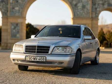 Mercedes C 180