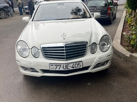 Mercedes E 320