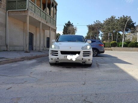 Porsche Cayenne GTS