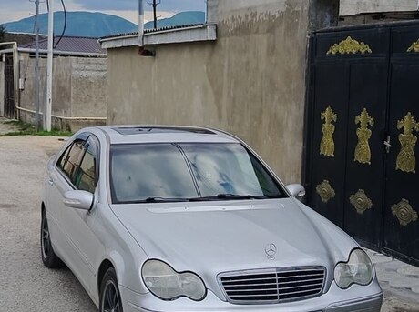 Mercedes C 230