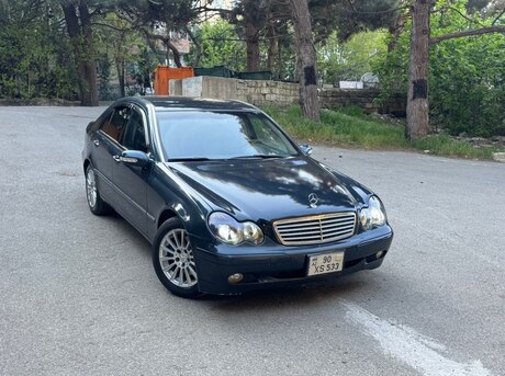 Mercedes C 240
