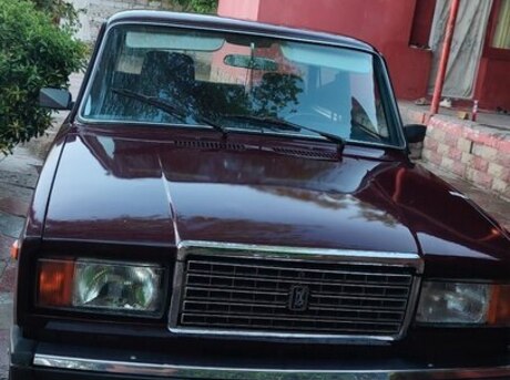 LADA (VAZ) 2107