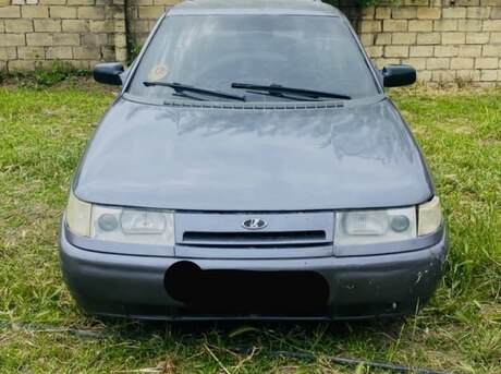 LADA (VAZ) 2111