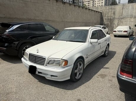 Mercedes C 220