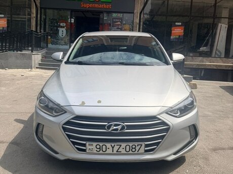 Hyundai Elantra
