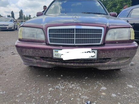 Mercedes C 180