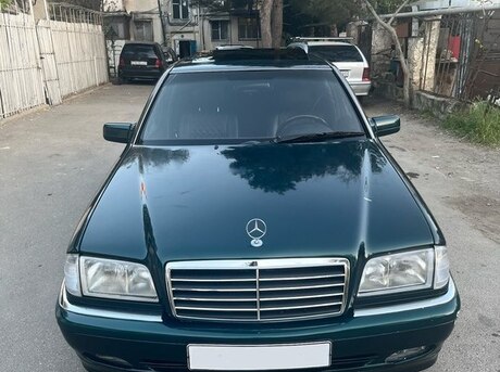 Mercedes C 230