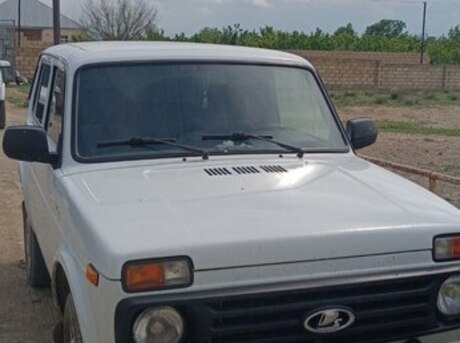 LADA (VAZ) Niva