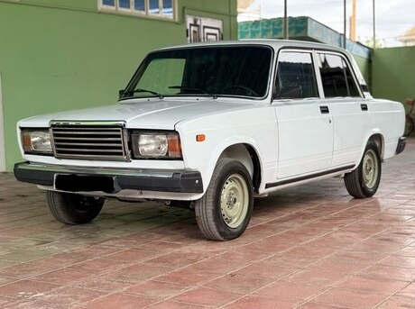 LADA (VAZ) 2107