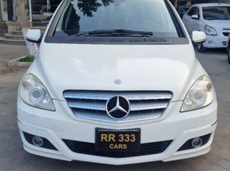 Mercedes B 200