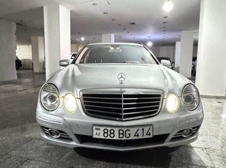 Mercedes E 220