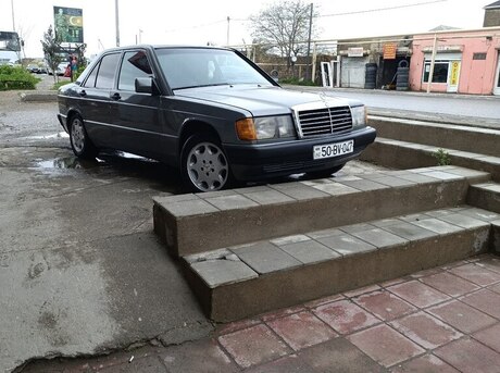Mercedes 190