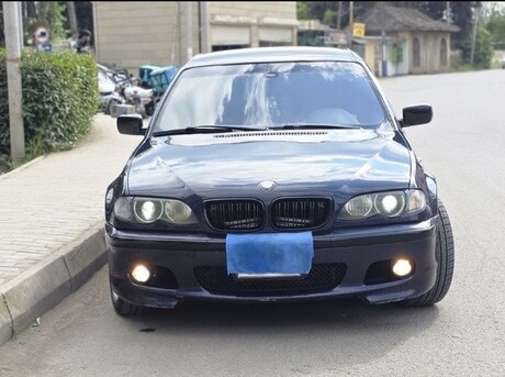 BMW 320