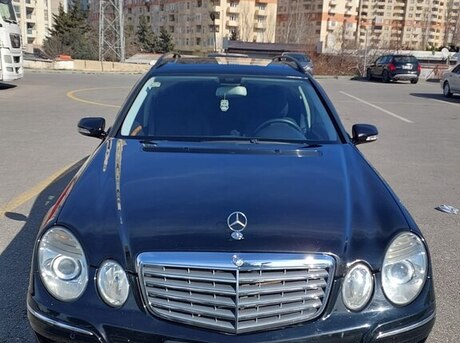 Mercedes E 220