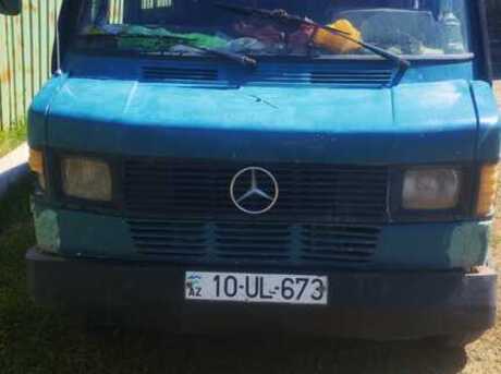 Mercedes 208 D