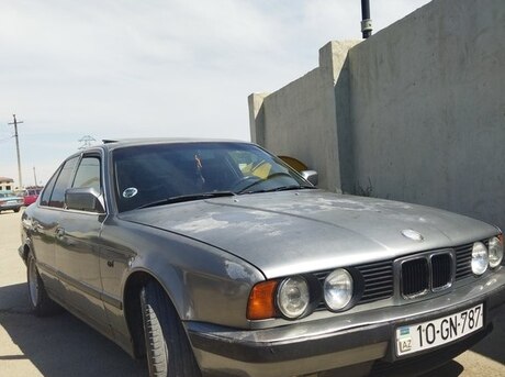 BMW 525