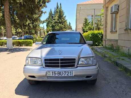 Mercedes C 180