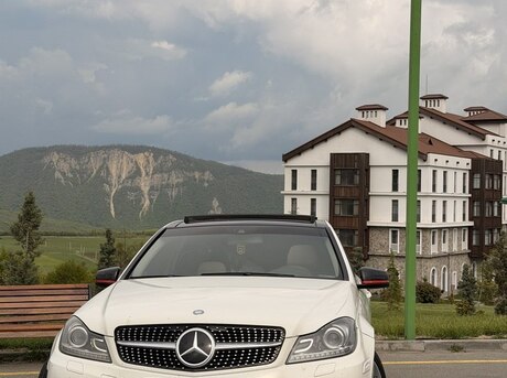 Mercedes C 250
