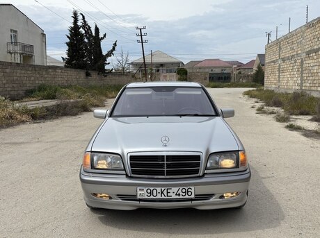 Mercedes C 180