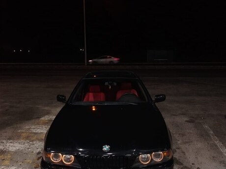 BMW 523