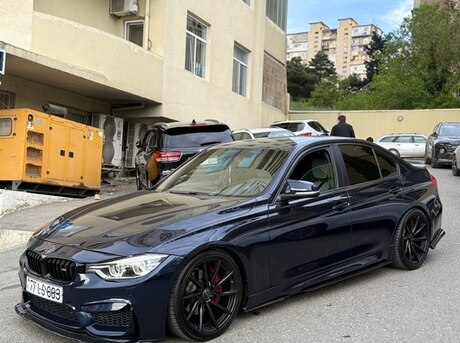 BMW 330