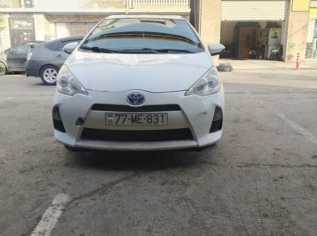 Toyota Prius C