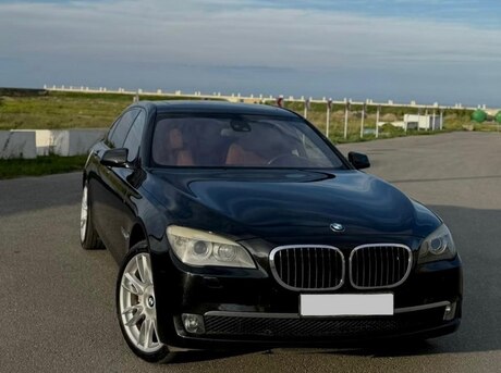 BMW 750