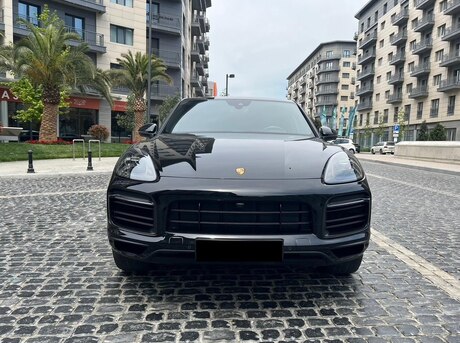 Porsche Cayenne E-hybrid Coupe