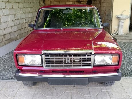 LADA (VAZ) 2107