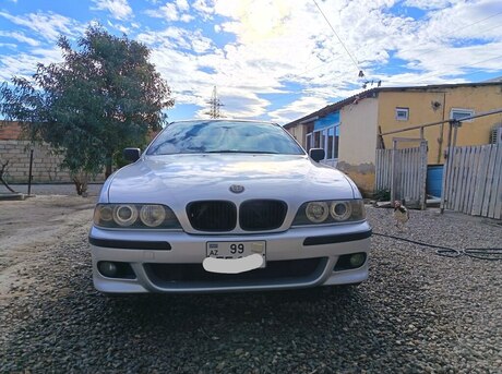 BMW 525
