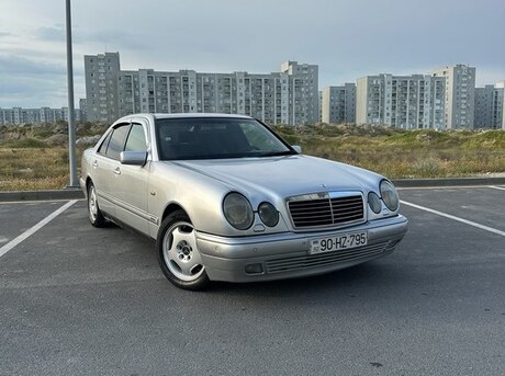 Mercedes E 320
