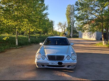Mercedes E 280
