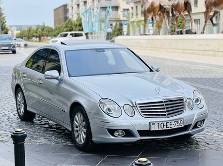 Mercedes E 220