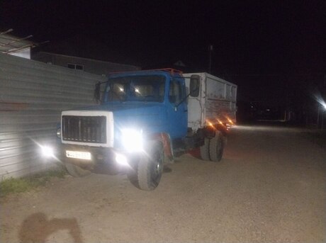 GAZ 3307