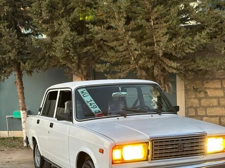 LADA (VAZ) 2107