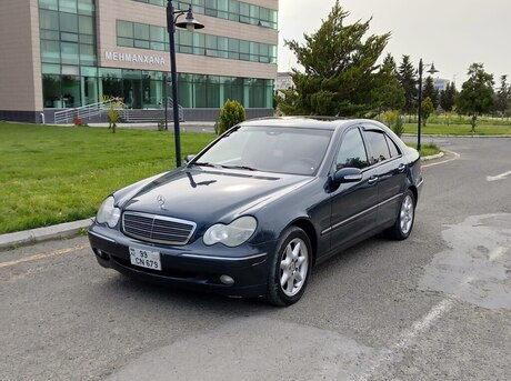 Mercedes C 200