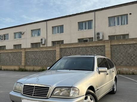 Mercedes C 220