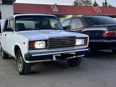 LADA (VAZ) 2107