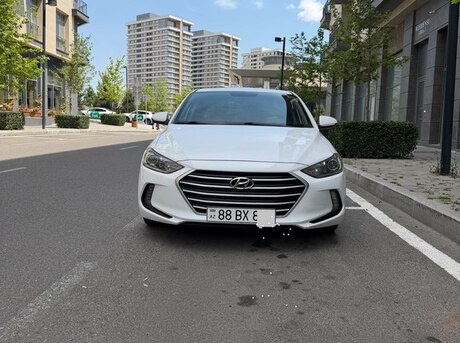 Hyundai Elantra
