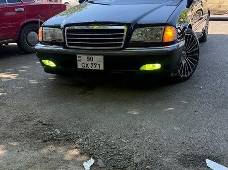 Mercedes C 230