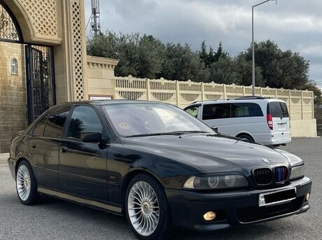 BMW 523