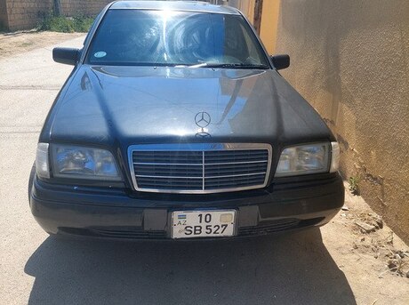 Mercedes C 180