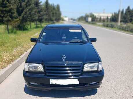 Mercedes C 180