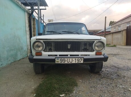 LADA (VAZ) 21011
